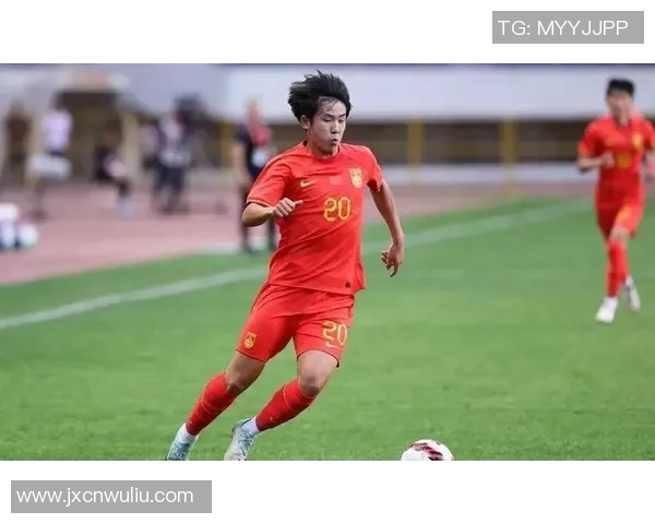 中国足球队最新阵容分析与战术布局探讨助力球队在国际赛场上崭露头角